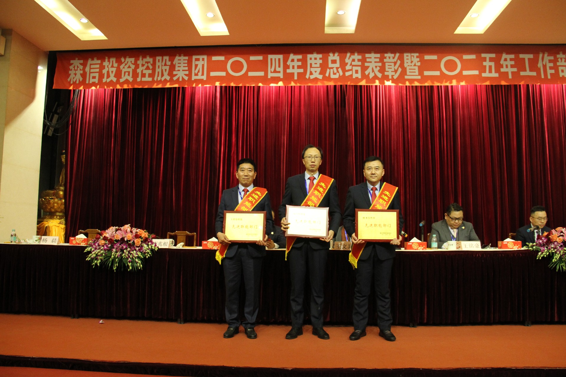 1740982418817194.jpg 1740982418817194.jpg